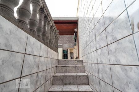 Casa à venda com 293m², 3 quartos e 1 vaga Casa à venda com 293m², 3 quartos e 1 vagaEscada