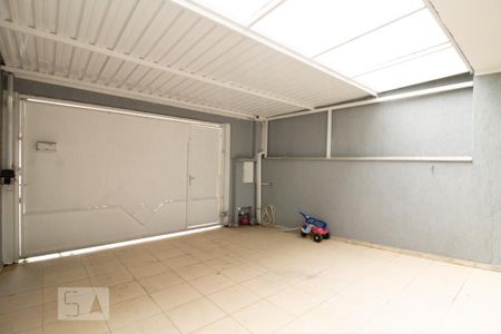Casa à venda com 130m², 3 quartos e 2 vagas Casa à venda com 130m², 3 quartos e 2 vagasGaragem