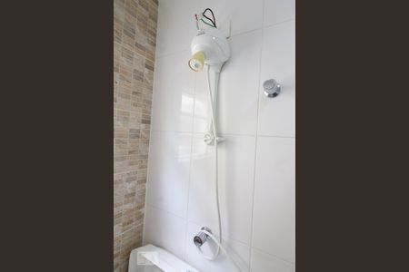 Casa à venda com 130m², 3 quartos e 2 vagas Casa à venda com 130m², 3 quartos e 2 vagasDetalhe banheiro