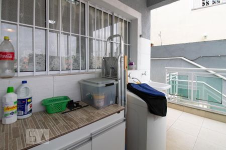 Casa à venda com 130m², 3 quartos e 2 vagas Casa à venda com 130m², 3 quartos e 2 vagasÁrea de Serviço