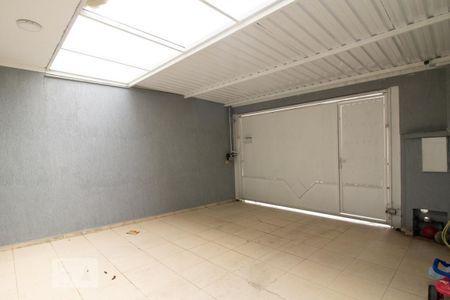 Casa à venda com 130m², 3 quartos e 2 vagas Casa à venda com 130m², 3 quartos e 2 vagasGaragem