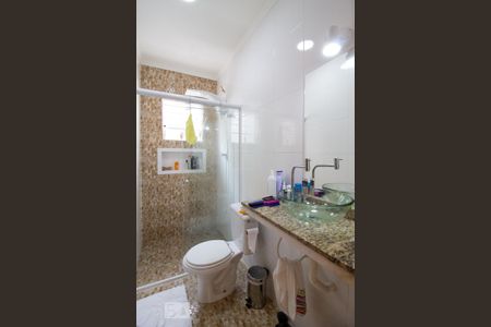 Casa à venda com 130m², 3 quartos e 2 vagas Casa à venda com 130m², 3 quartos e 2 vagasBanheiro da Suíte