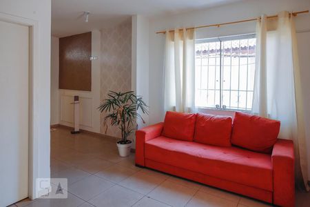 Sala de casa à venda com 6 quartos, 230m² em Planalto Paulista, São Paulo