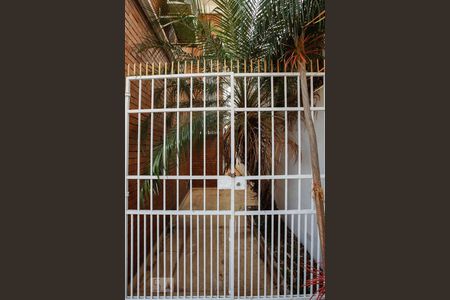 Casa à venda com 230m², 6 quartos e 5 vagasFachadaFachada