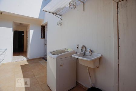 Casa à venda com 230m², 6 quartos e 5 vagasÁrea de Serviço