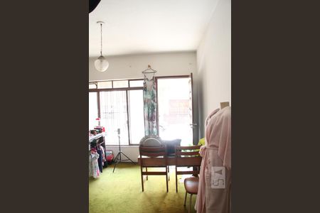 Sala de casa à venda com 4 quartos, 120m² em Vila Graciosa, São Paulo