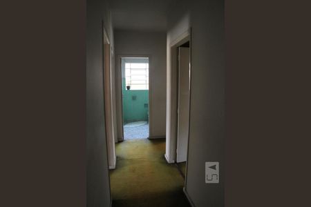 Casa para alugar com 120m², 4 quartos e 2 vagasCorredor