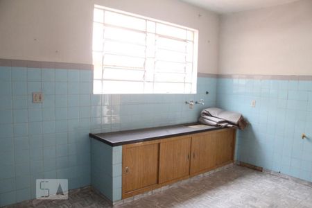 Casa para alugar com 120m², 4 quartos e 2 vagasCozinha