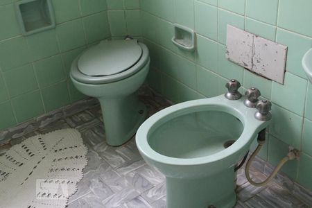 Casa para alugar com 120m², 4 quartos e 2 vagasBanheiro