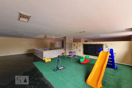 Apartamento à venda com 90m², 3 quartos e 1 vagaÁrea Comum - Playground