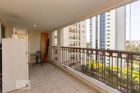 Sacada de apartamento à venda com 3 quartos, 138m² em Paraíso do Morumbi, São Paulo