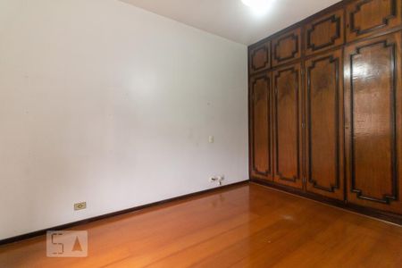 Casa à venda com 250m², 4 quartos e 2 vagas Casa à venda com 250m², 4 quartos e 2 vagasQuarto 1 - Suíte