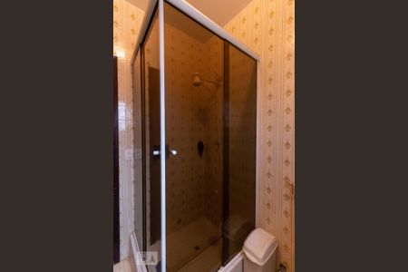 Casa à venda com 250m², 4 quartos e 2 vagas Casa à venda com 250m², 4 quartos e 2 vagasBanheiro