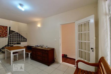 Sala de casa à venda com 3 quartos, 160m² em Jardim Aeroporto, São Paulo