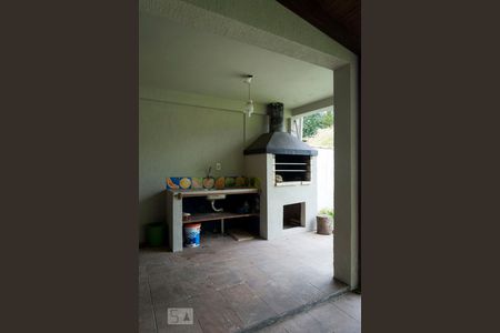 Casa à venda com 220m², 3 quartos e 3 vagasChurrasqueira