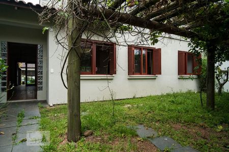 Casa à venda com 220m², 3 quartos e 3 vagasFachada