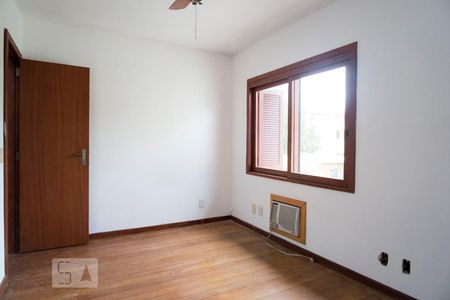 Casa à venda com 220m², 3 quartos e 3 vagasSuíte 2