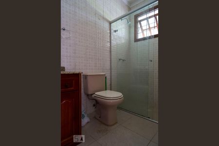 Casa à venda com 220m², 3 quartos e 3 vagasBanheiro Social