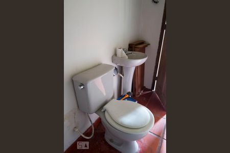 Casa à venda com 220m², 3 quartos e 3 vagasBanheiro da Edícula