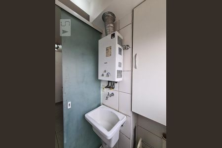 Apartamento à venda com 58m², 3 quartos e 1 vagaÁrea de Serviço