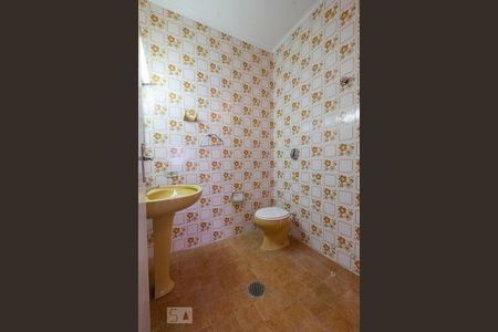 Casa para alugar com 305m², 4 quartos e 7 vagas Casa para alugar com 305m², 4 quartos e 7 vagasBanheiro Social