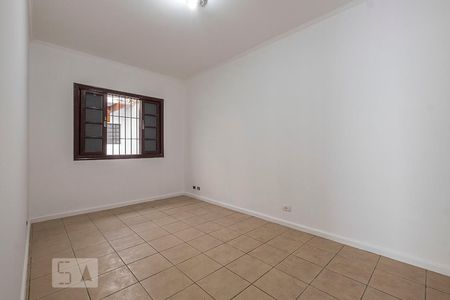 Casa para alugar com 305m², 4 quartos e 7 vagas Casa para alugar com 305m², 4 quartos e 7 vagasÁrea de Serviço - Sala/Quarto