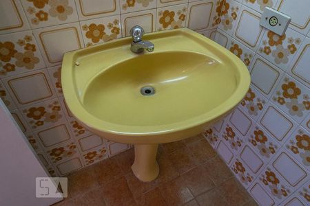 Casa para alugar com 305m², 4 quartos e 7 vagas Casa para alugar com 305m², 4 quartos e 7 vagasBanheiro Social