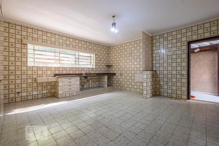 Casa para alugar com 305m², 4 quartos e 7 vagas Casa para alugar com 305m², 4 quartos e 7 vagasCozinha