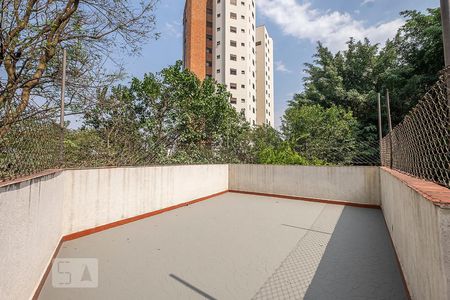 Casa para alugar com 305m², 4 quartos e 7 vagas Casa para alugar com 305m², 4 quartos e 7 vagasEdícula - Terraço
