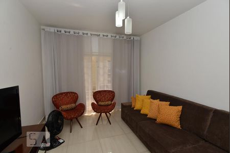 Sala de casa à venda com 3 quartos, 190m² em Parque Jabaquara, São Paulo