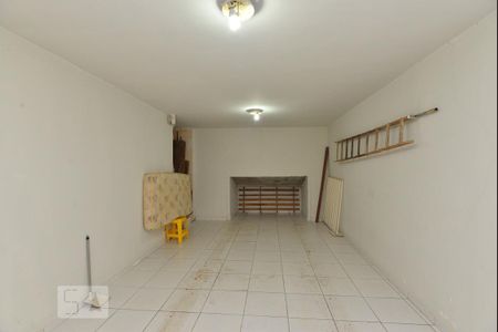Garagem de casa à venda com 3 quartos, 190m² em Parque Jabaquara, São Paulo