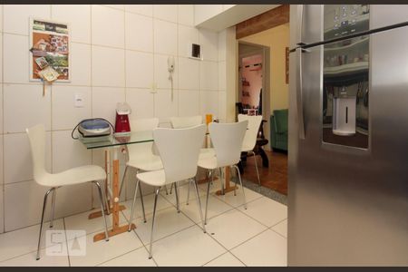 Apartamento à venda com 61m², 2 quartos e sem vagaCozinha