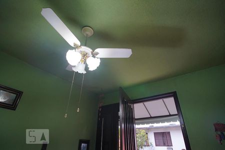 Sala de casa de condomínio à venda com 2 quartos, 82m² em Alto Petrópolis, Porto Alegre