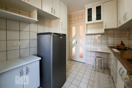 Apartamento à venda com 75m², 3 quartos e 1 vagaCozinha
