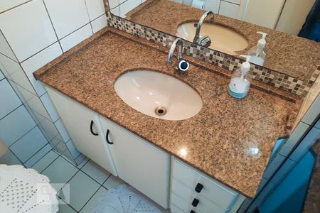 Apartamento à venda com 75m², 3 quartos e 1 vagaBanheiro Social