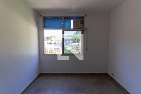 Quarto de apartamento à venda com 3 quartos, 136m² em Cosme Velho, Rio de Janeiro