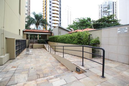 Apartamento à venda com 32m², 1 quarto e 1 vaga Apartamento à venda com 32m², 1 quarto e 1 vagaÁrea comum - Churrasqueira