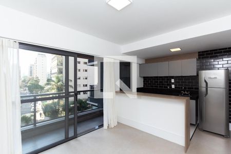 Sala/Cozinha de apartamento para alugar com 1 quarto, 53m² em Itaim Bibi, São Paulo