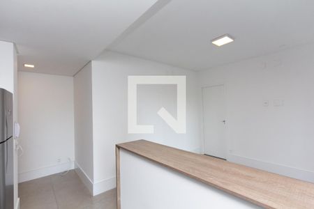 Sala/Cozinha de apartamento para alugar com 1 quarto, 53m² em Itaim Bibi, São Paulo