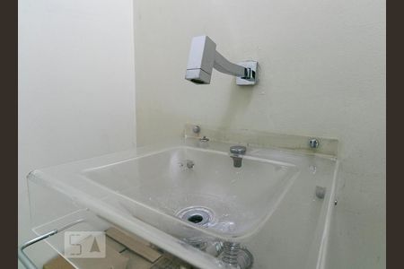 Lavabo da Sala de casa à venda com 5 quartos, 192m² em Vila Antonina, São Paulo
