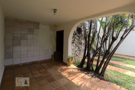 Casa à venda com 310m², 2 quartos e 2 vagasÁrea Externa