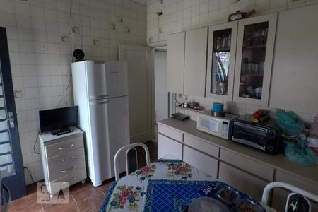 Casa à venda com 310m², 2 quartos e 2 vagasCozinha