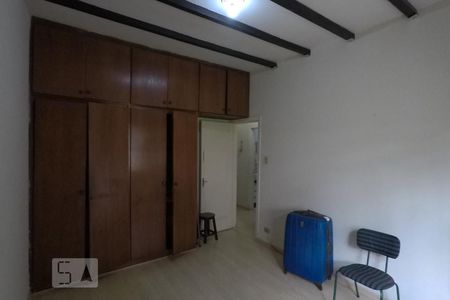 Casa à venda com 310m², 2 quartos e 2 vagasQuarto