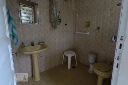 Casa à venda com 310m², 2 quartos e 2 vagasBanheiro