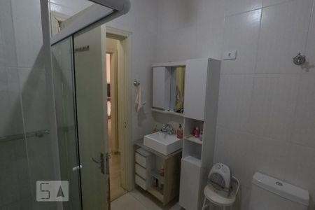 Casa à venda com 310m², 2 quartos e 2 vagasBanheiro