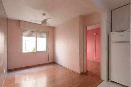 Sala de apartamento para alugar com 1 quarto, 45m² em Jardim Leopoldina, Porto Alegre