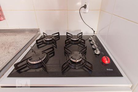 Detalhe cozinha de apartamento para alugar com 1 quarto, 45m² em Jardim Leopoldina, Porto Alegre