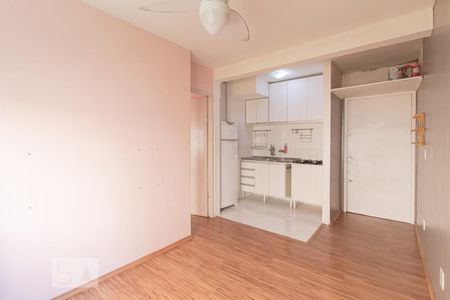 Sala/Cozinha de apartamento para alugar com 1 quarto, 45m² em Jardim Leopoldina, Porto Alegre