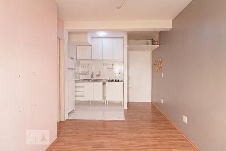 Sala/Cozinha de apartamento para alugar com 1 quarto, 45m² em Jardim Leopoldina, Porto Alegre