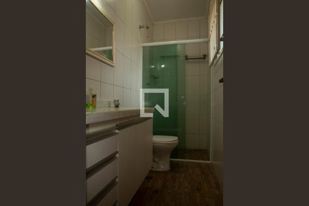 Casa à venda com 111m², 3 quartos e 2 vagas Casa à venda com 111m², 3 quartos e 2 vagasBanheiro da Suíte